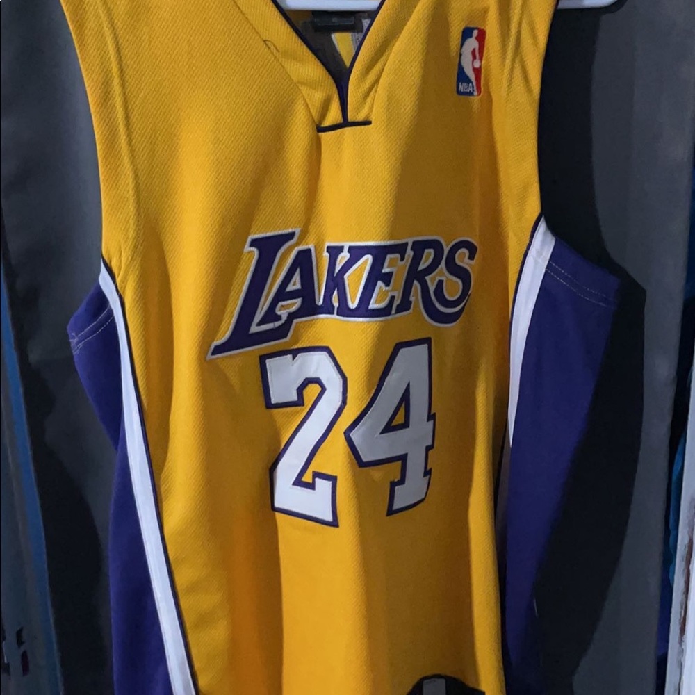 COPY - Authentic 24 Kobe Bryant jersey